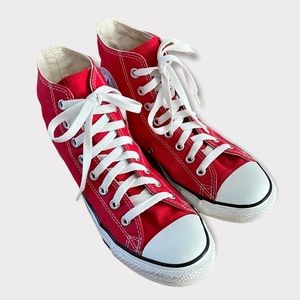 Red Converse Hightops Men’s 7 / Women’s 9